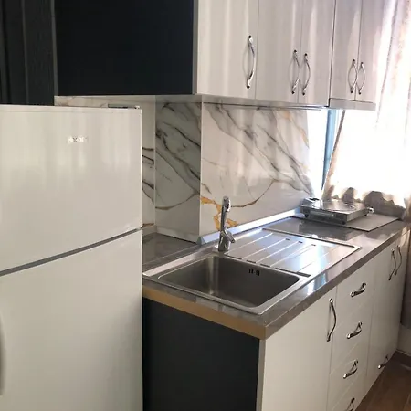 Xhuli Apartment Shëngjin